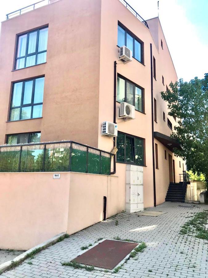 Nordic Style Apartment With Underground Parking Sofia Bagian luar foto